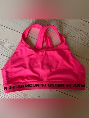 Under Armour Hot Pink Crossback Compression Sports Bra